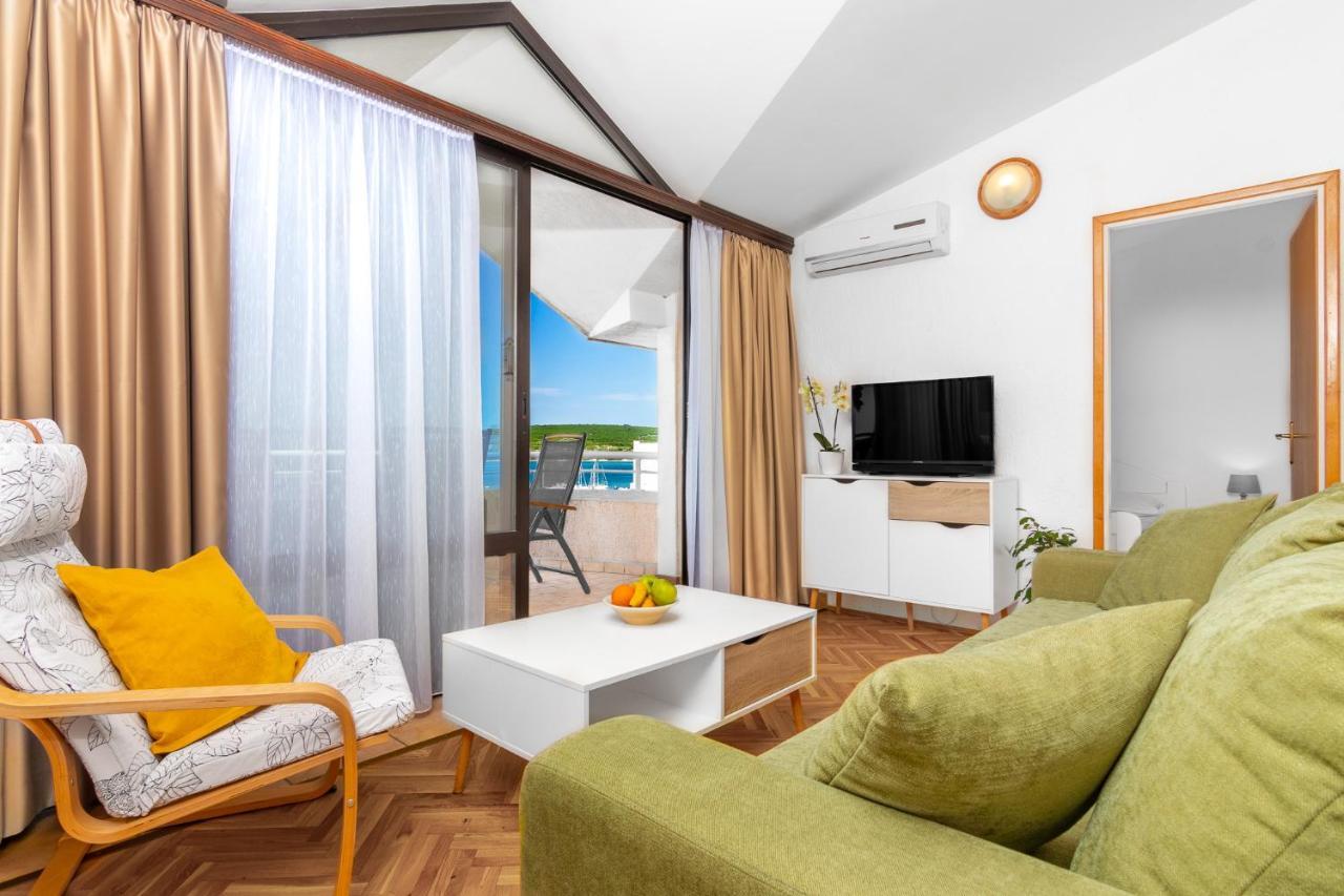 Villa Paradiso Punat Exterior photo