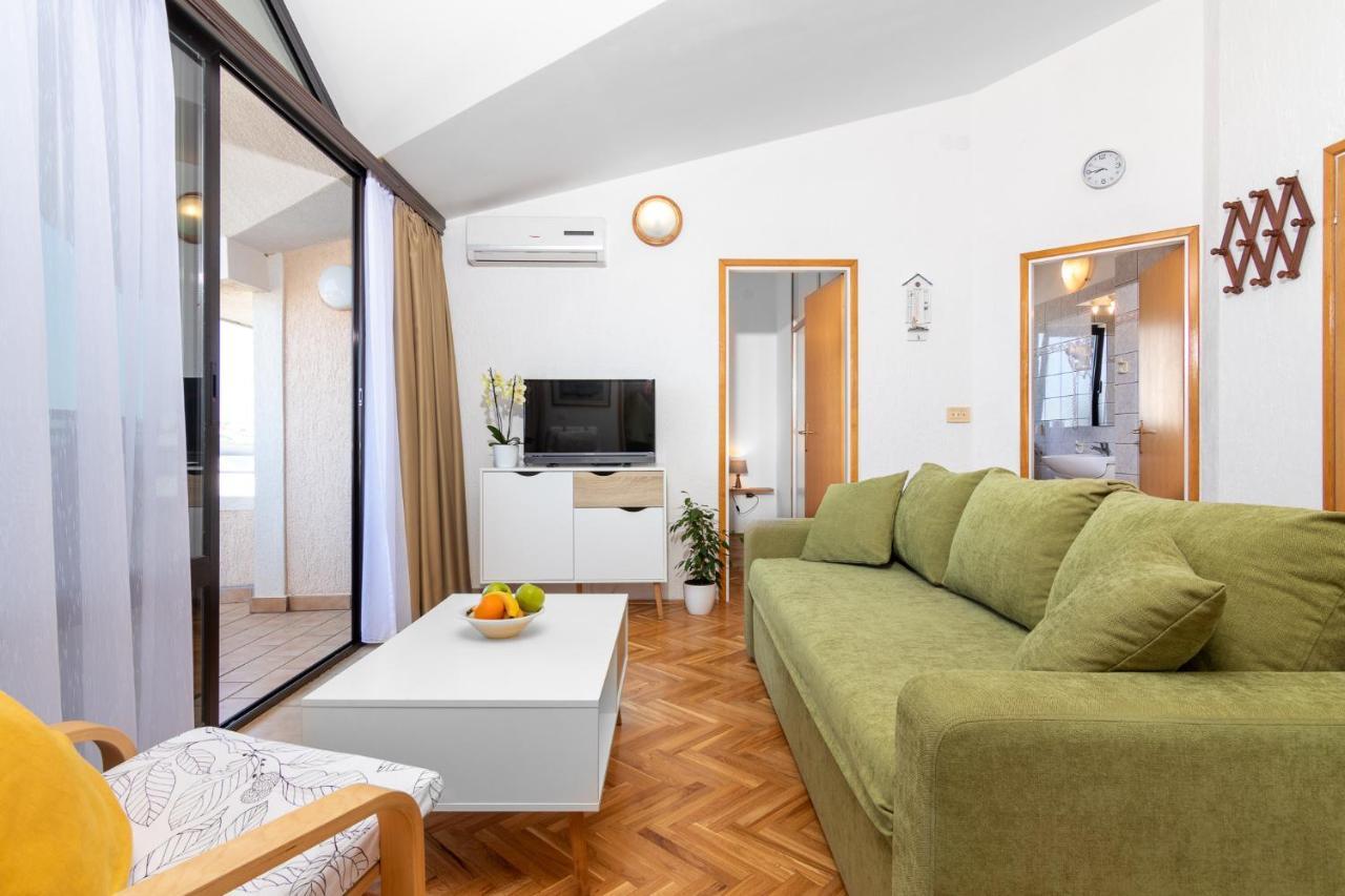 Villa Paradiso Punat Exterior photo